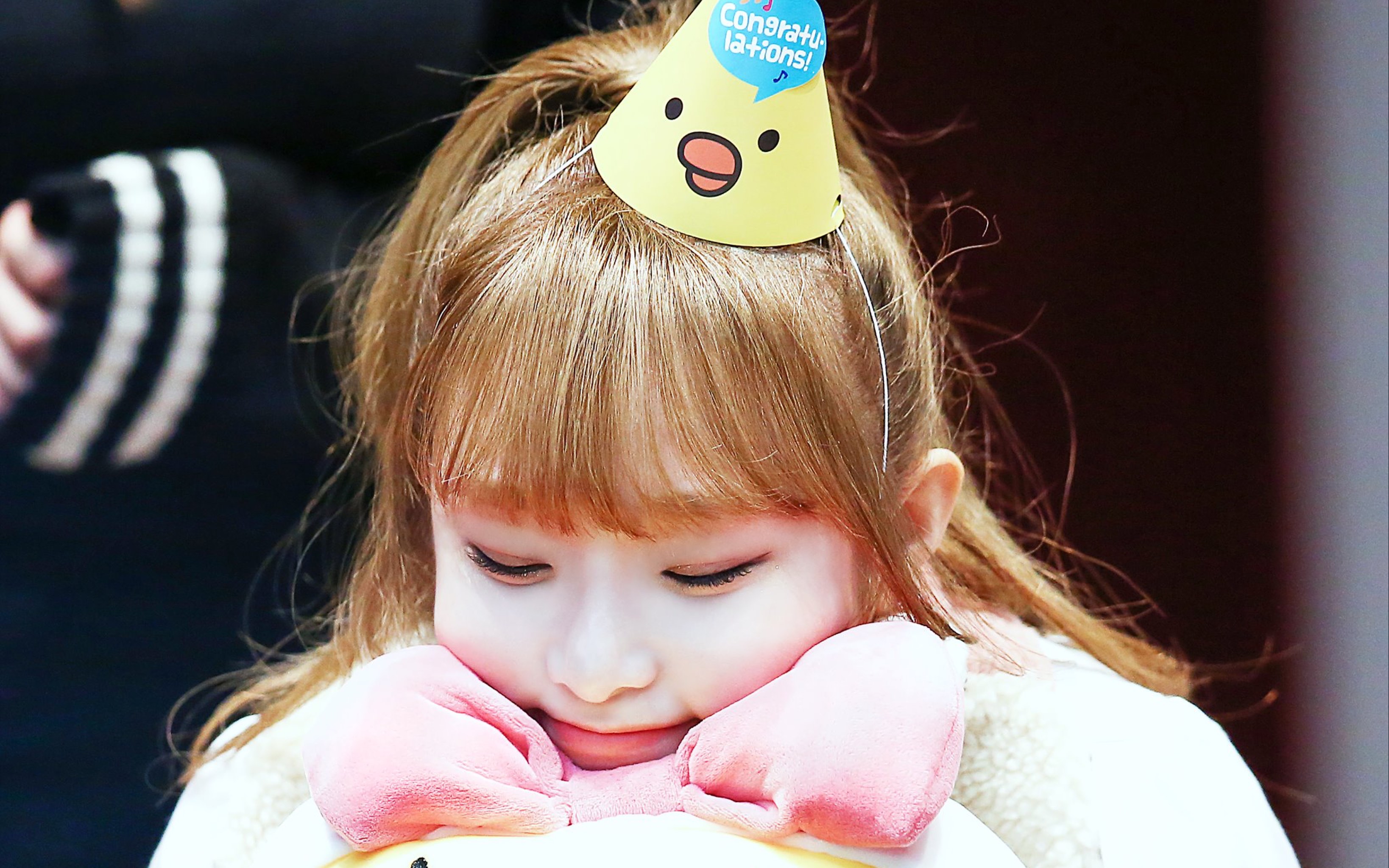 izone崔睿娜鸭鸭式进食