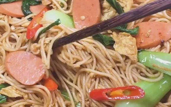 【美食製作】家庭版炒麵,簡單好吃