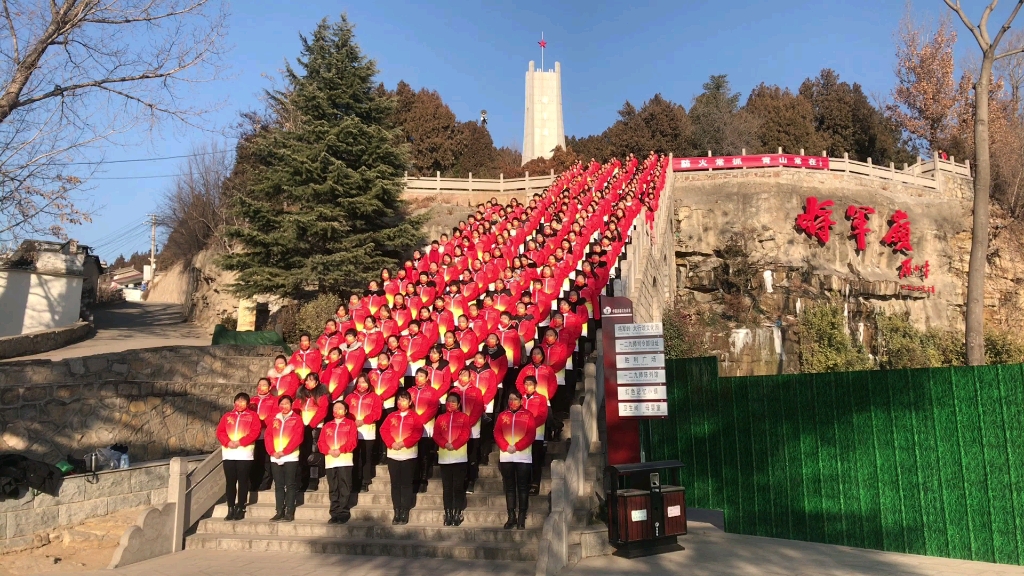 [图]扛红旗，唱红歌，穿红衣#为革命老区涉县千名留守妇女居家就业谋幸福@太行巾帼红太行巾帼颂