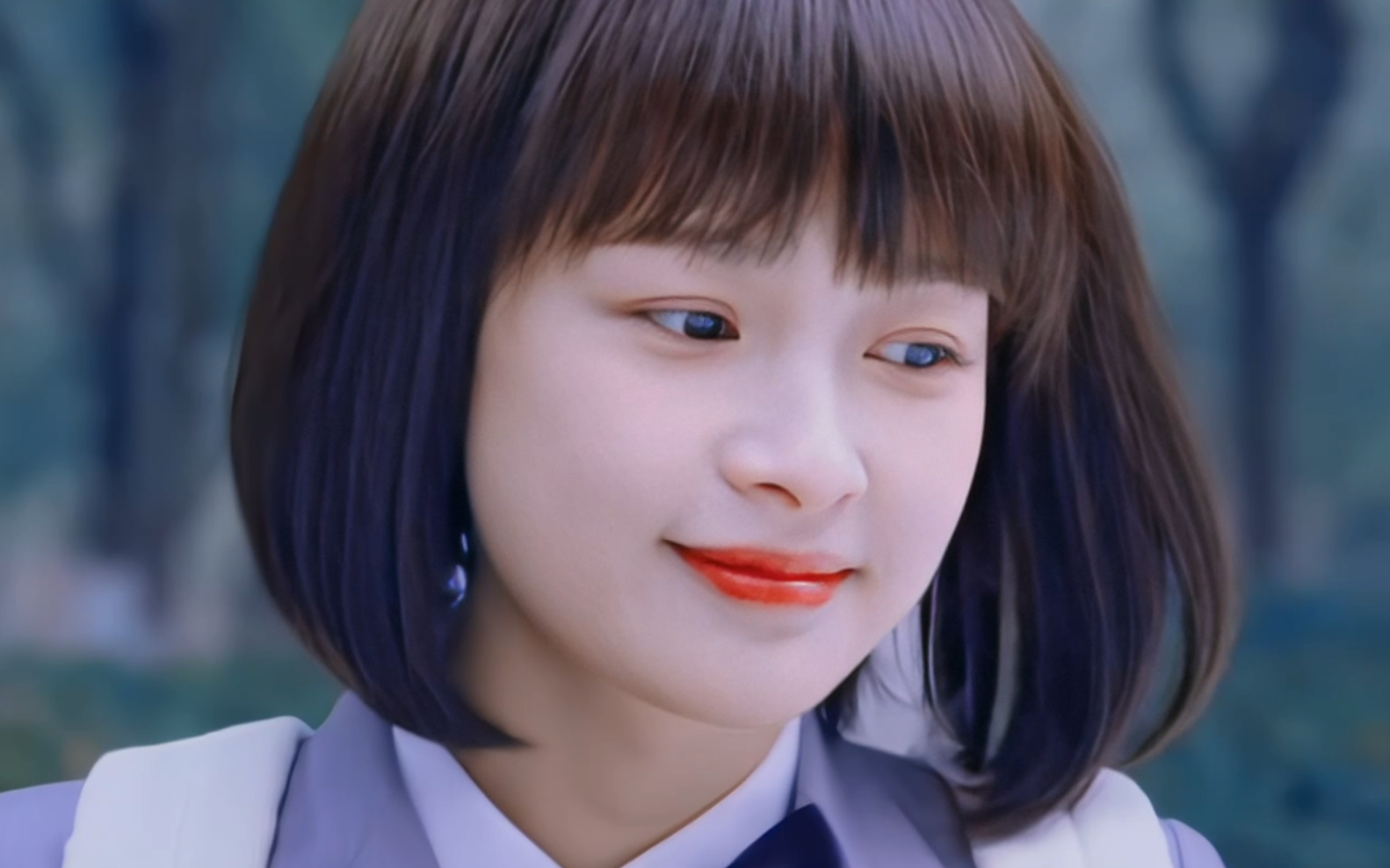 因为孙怡太好看了所以很多人不知道黎璃的人设其实是长相普通的女孩