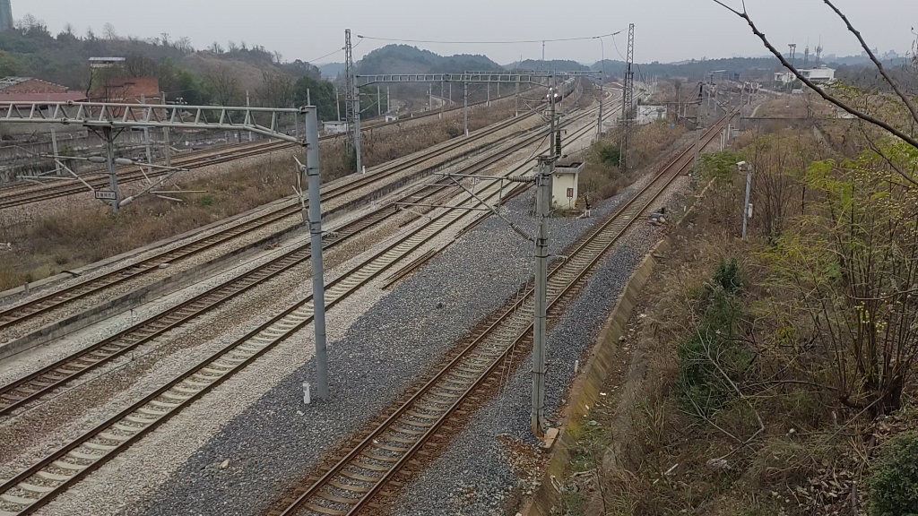南宁开往北京西z6次接近永州站六道通过,去往衡阳方向,本务京局京段
