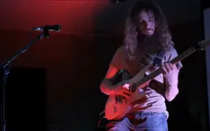 Tải video: Waves -  Guthrie Govan （Live 2014)