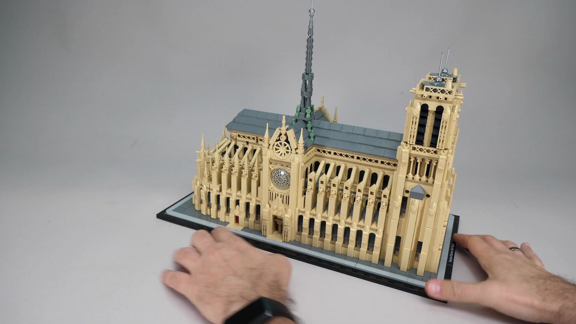 乐高巴黎圣母院 notre-dame de paris (21061) 搭建深度评测