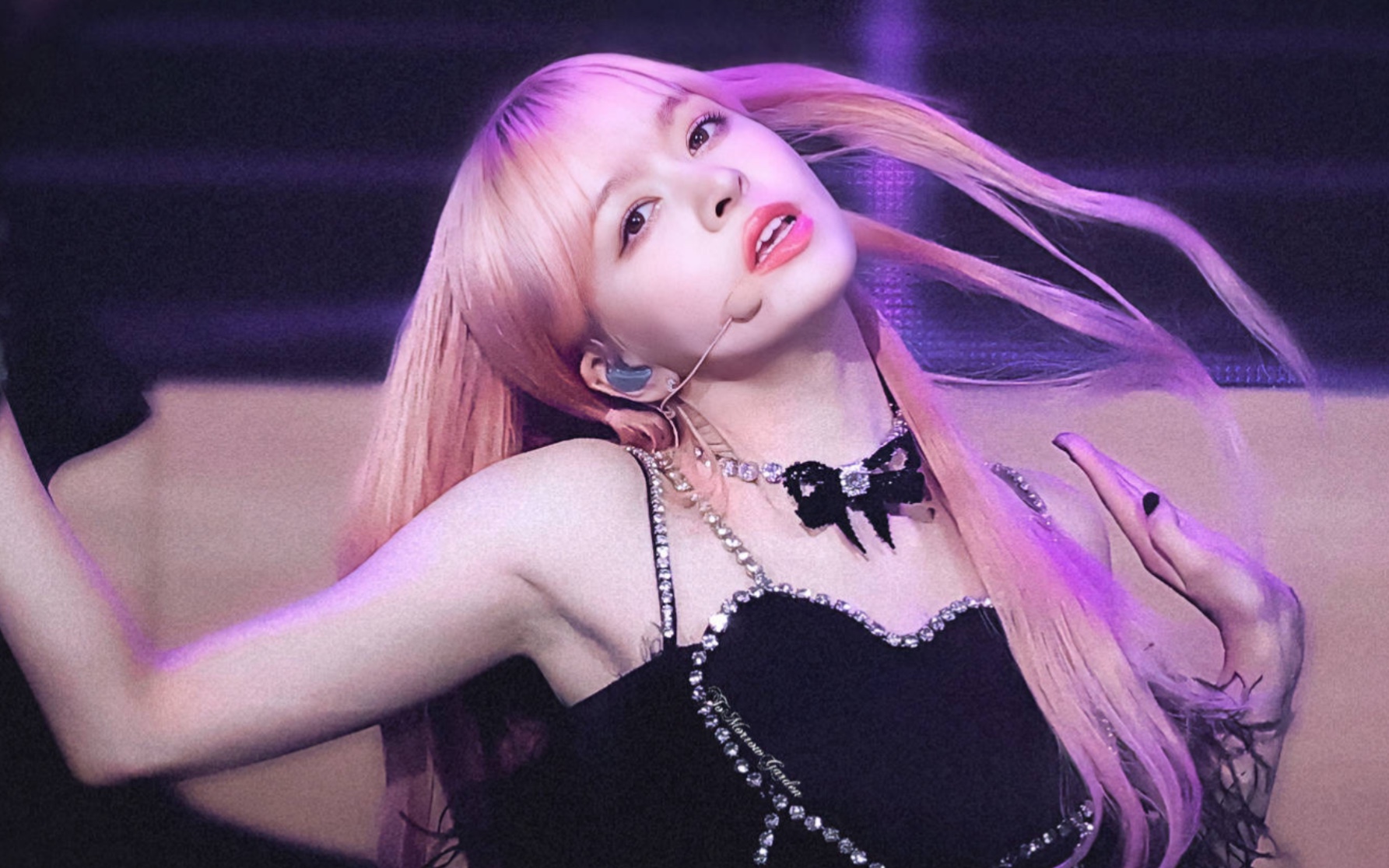 发丝都在跳舞的芭比公主 每一帧都是美颜暴击 | li