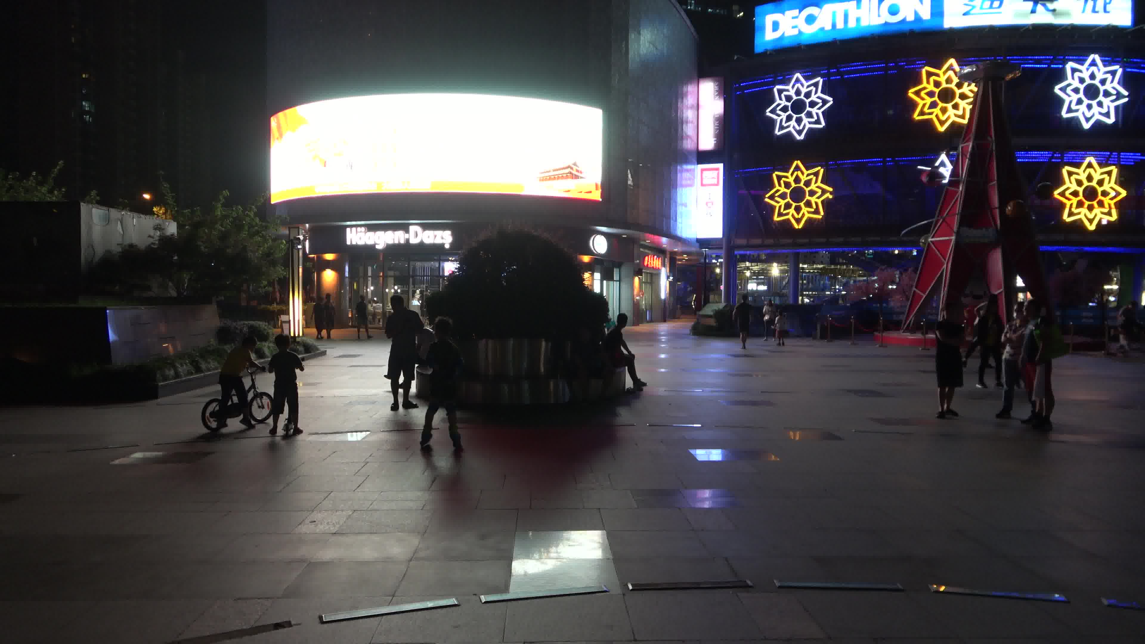 大华虎城嘉年华 生活广场 夜景&街拍 宝山区 上海