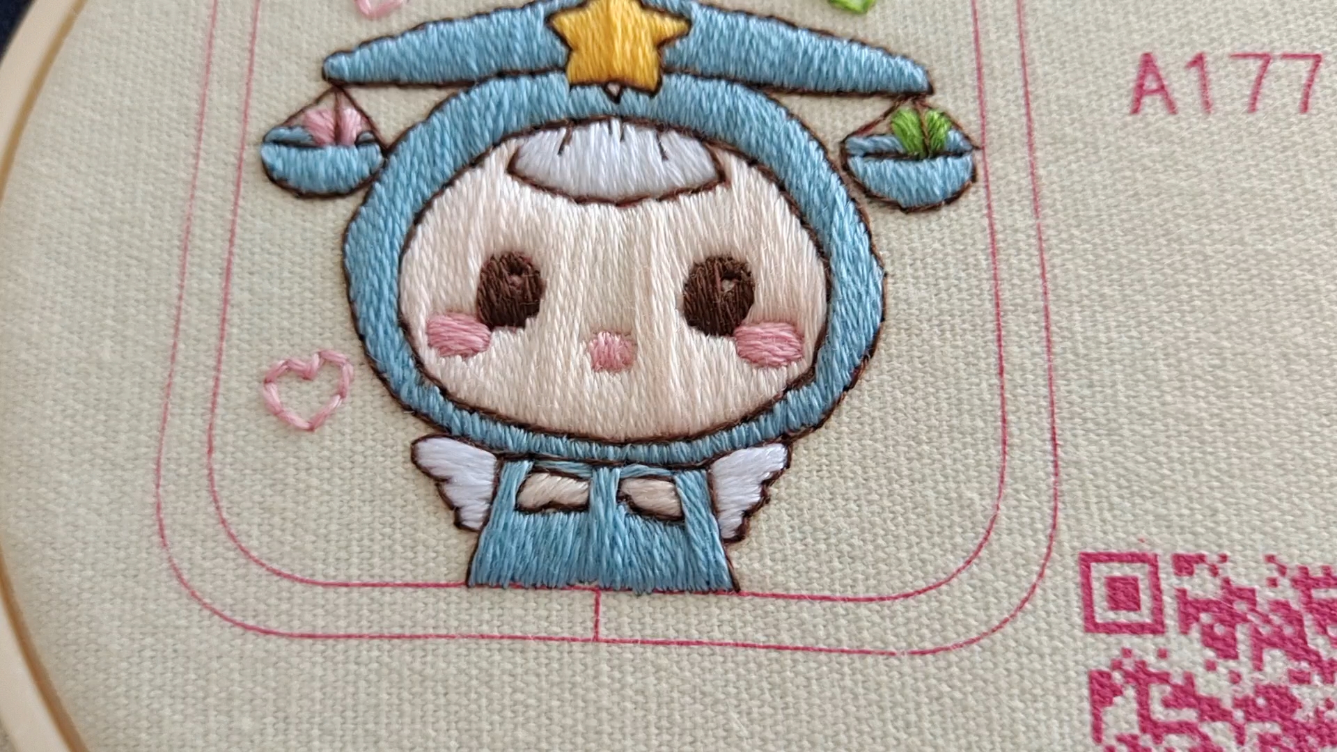 手工刺绣星座香囊【天秤座】_哔哩哔哩_bilibili