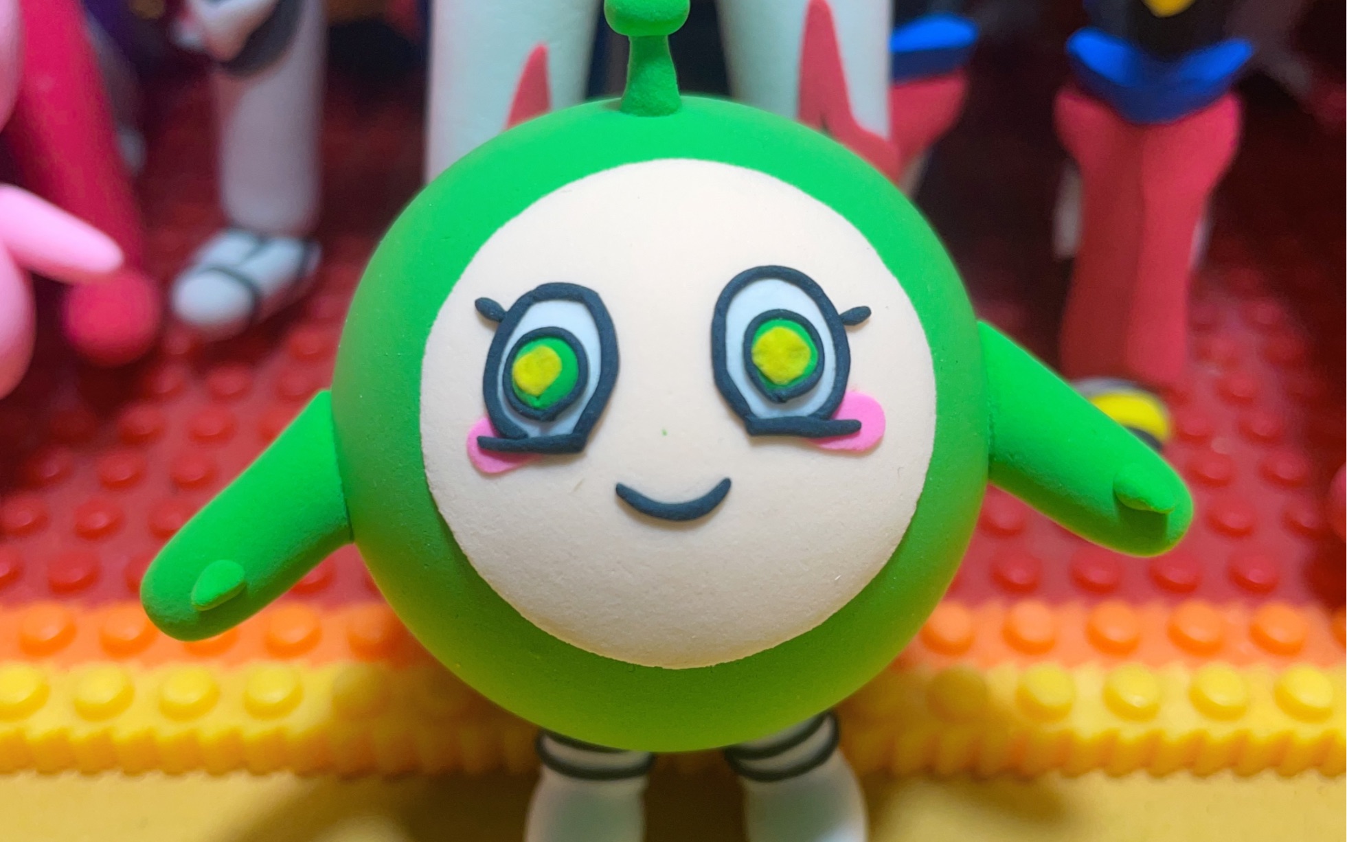 粘土手工时刻:捏蛋仔派对里的小绿蛋