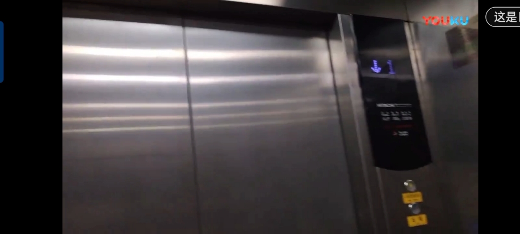 [代投28]长沙地铁2号线袁家岭站的日立lca无障碍电梯