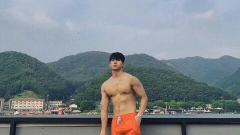 你的肌肉小奶狗很壮大 哔哩哔哩