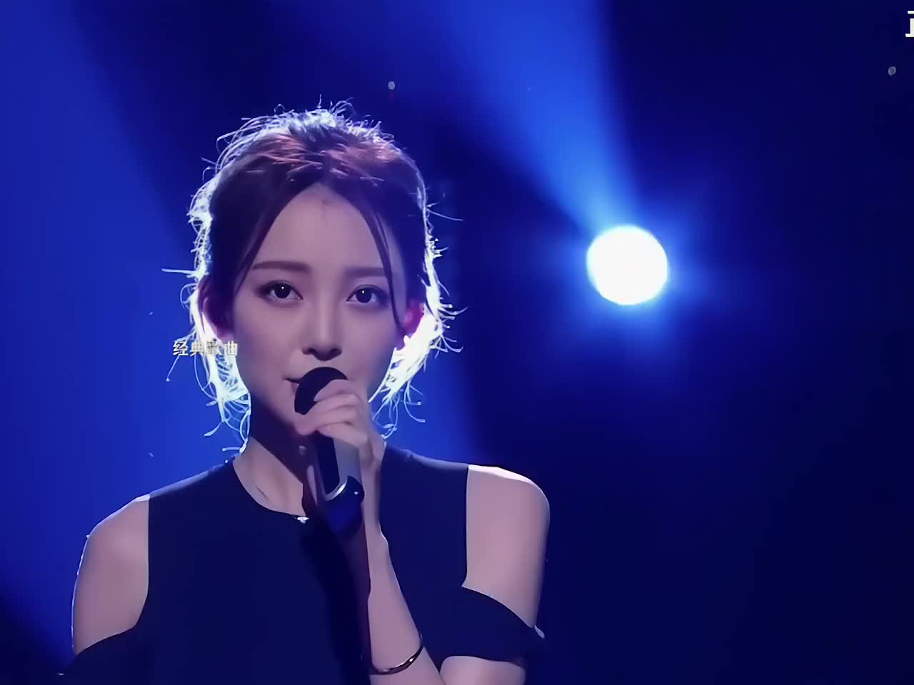 郑少秋的经典歌曲笑看风云原来是黄霑写的怪不得直逼人心汪小敏人