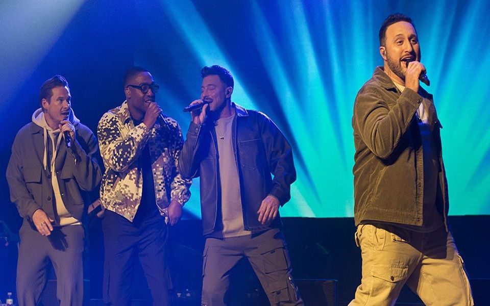 『中字』blue组合最新现场演唱经典 you make me wanna | greatest