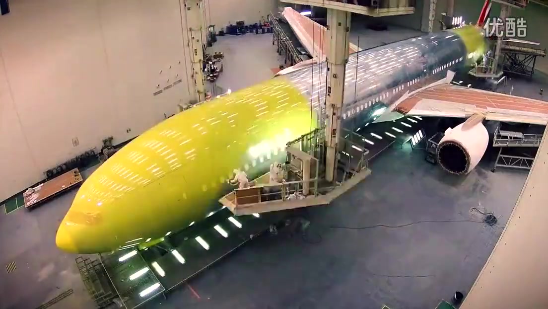 航空波音777飞机重新喷漆全过程