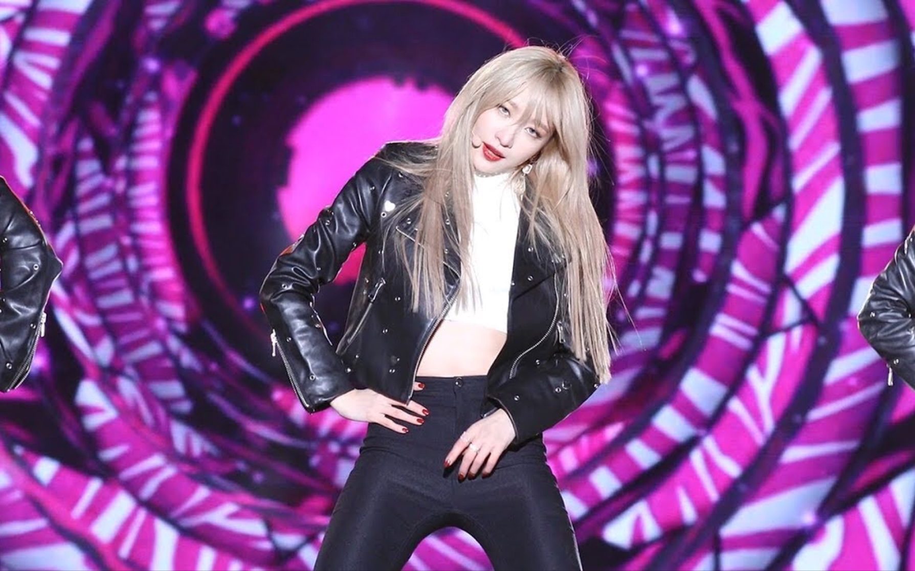 exid安喜延hani《up&down》180210 横版直拍_哔哩哔哩_bilibili