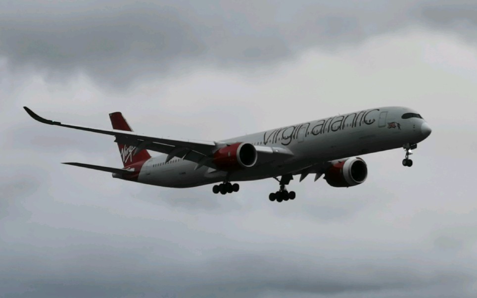 伦敦希斯罗机场 维珍大西洋航空a350-1000 27r号跑道降落