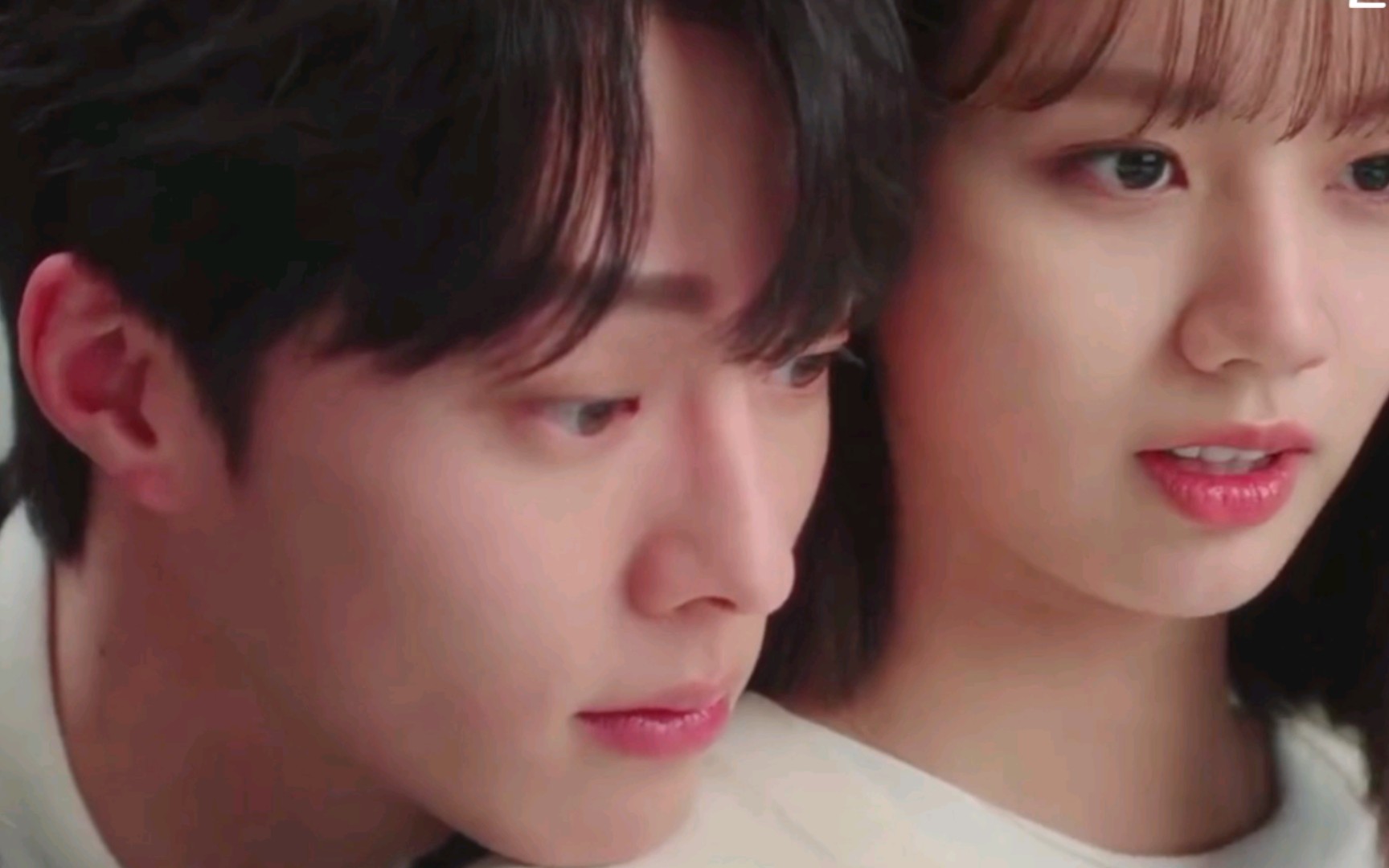 张基龙李惠利黏人爱吃醋的九尾狐也太可爱了