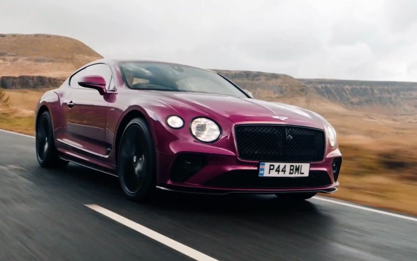 洋紫红色的2022款宾利欧陆gt speed也太好看了吧