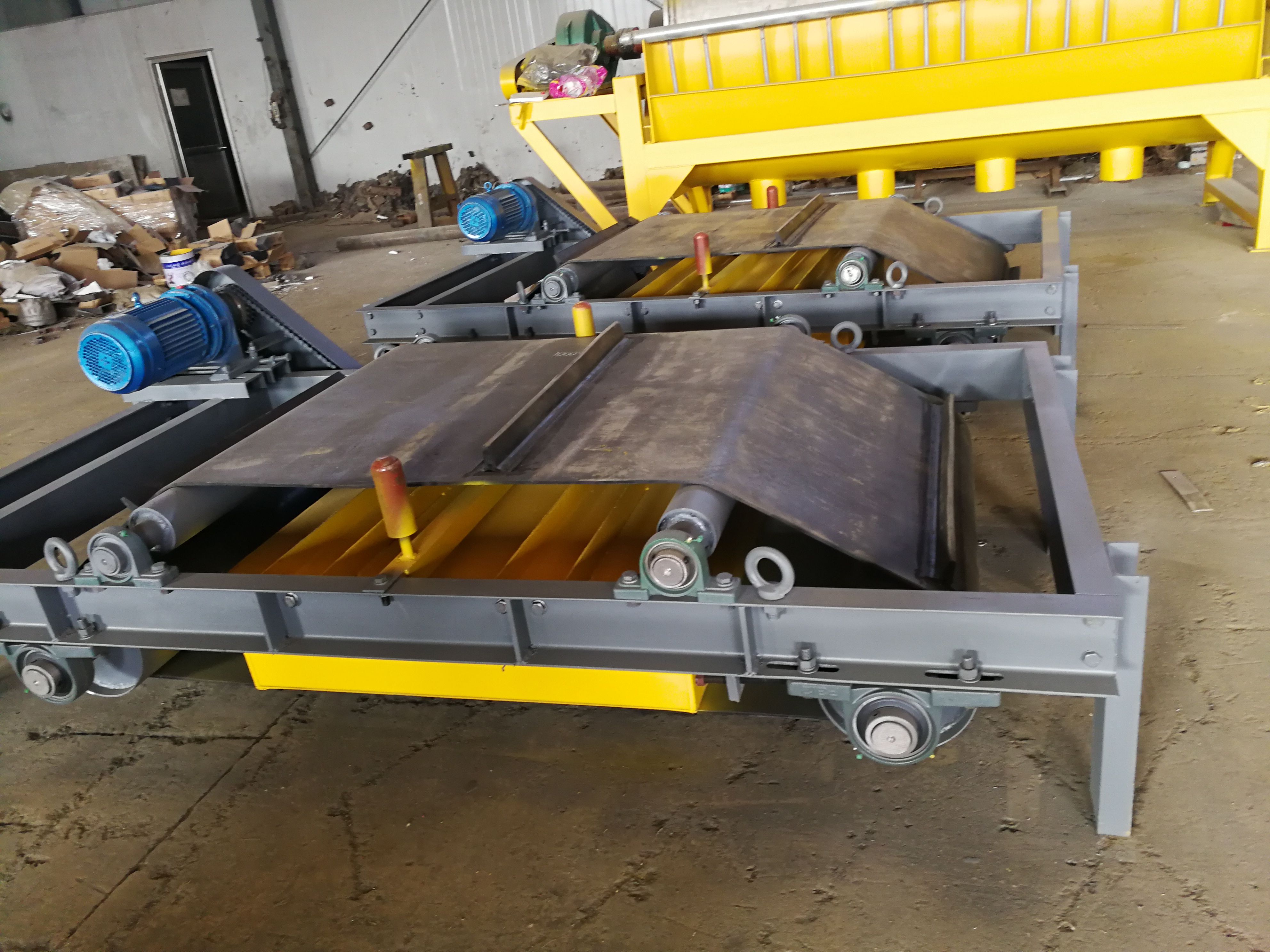 10永磁自卸式除铁器,钢渣电厂吸铁神器