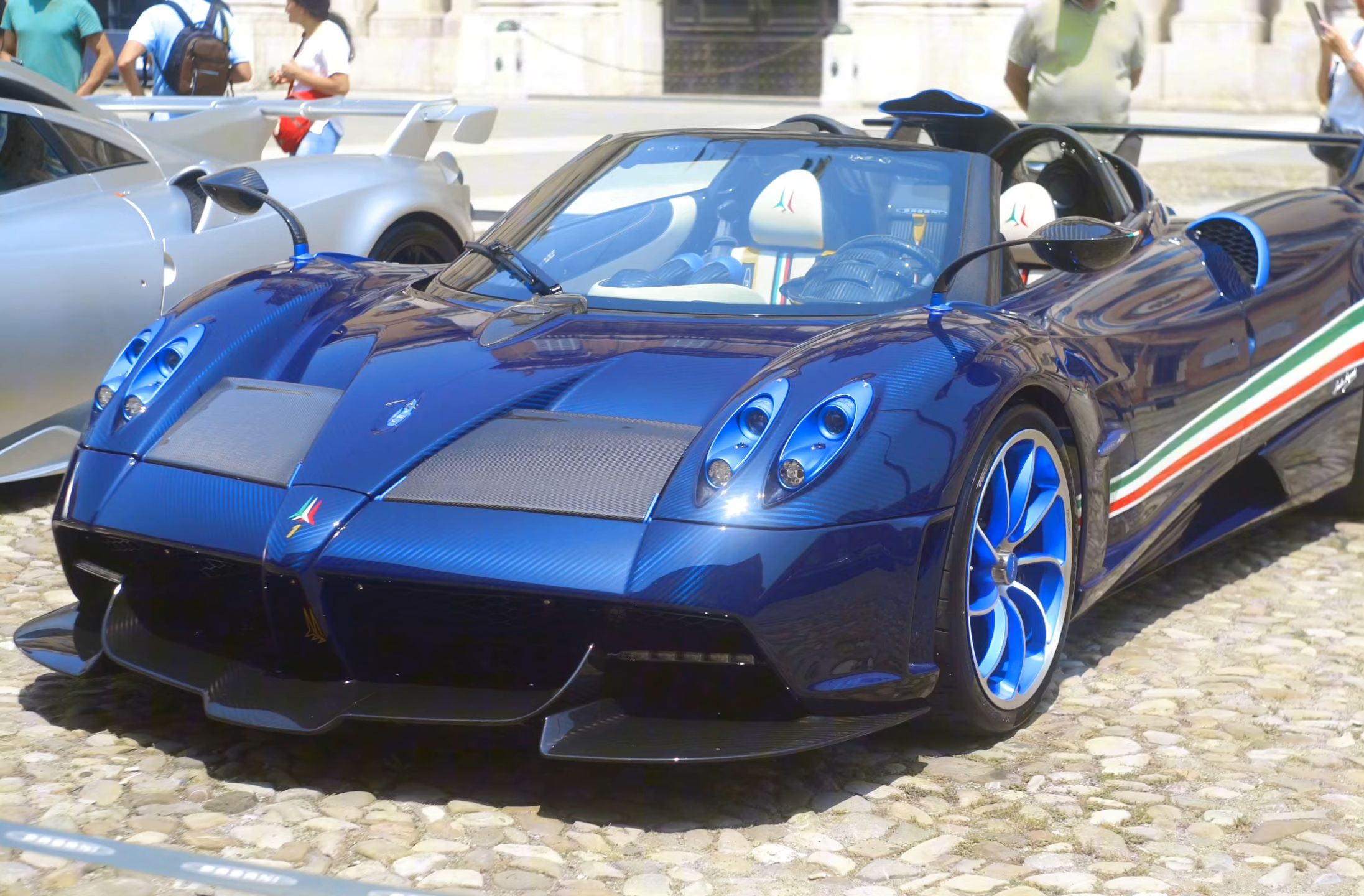 帕加尼(Pagani)Huayra Tricolore!哔哩哔哩bilibili