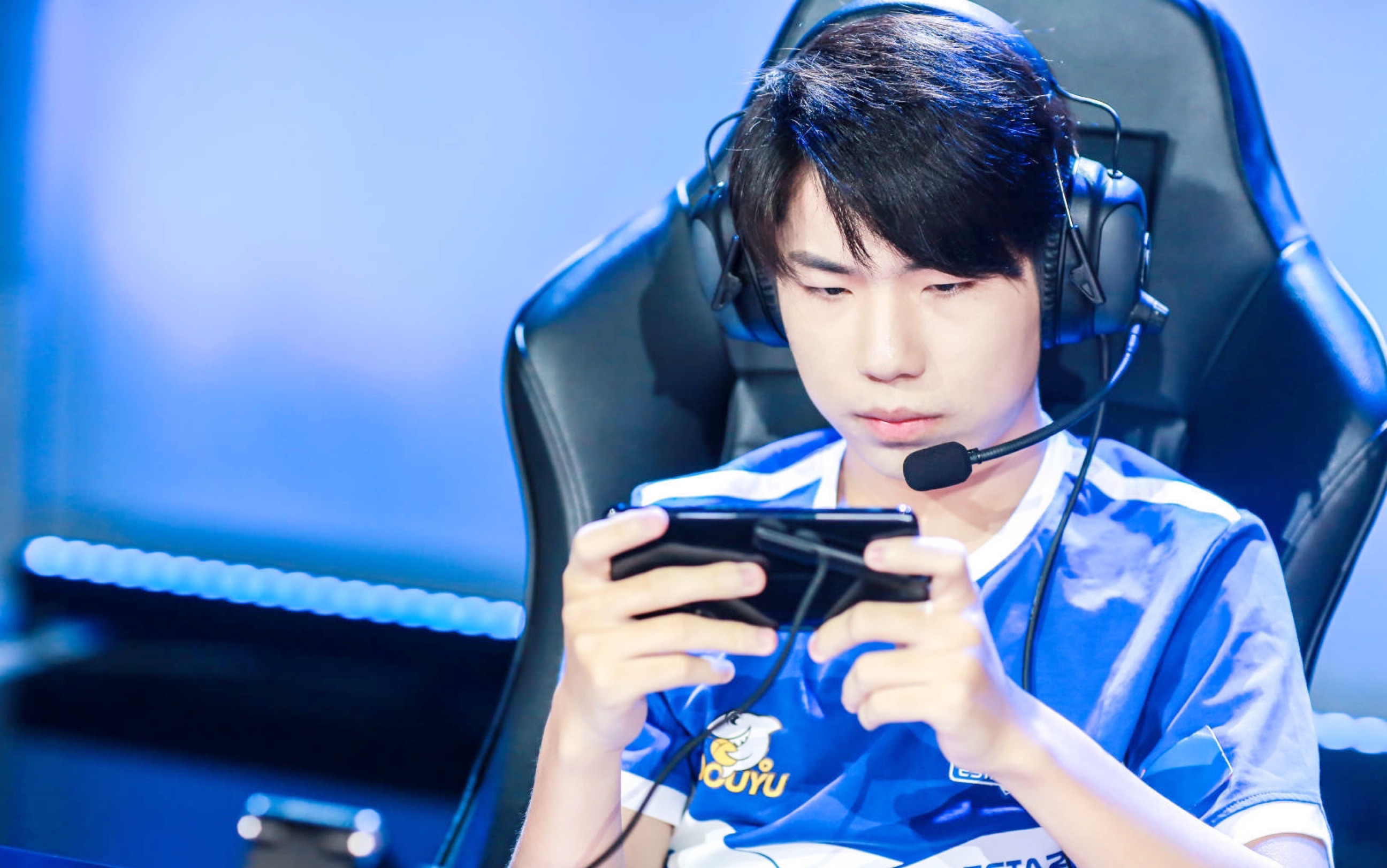 【estarpro花海】季后赛第一场高光操作(有一个小彩蛋)_哔哩哔哩 (゜