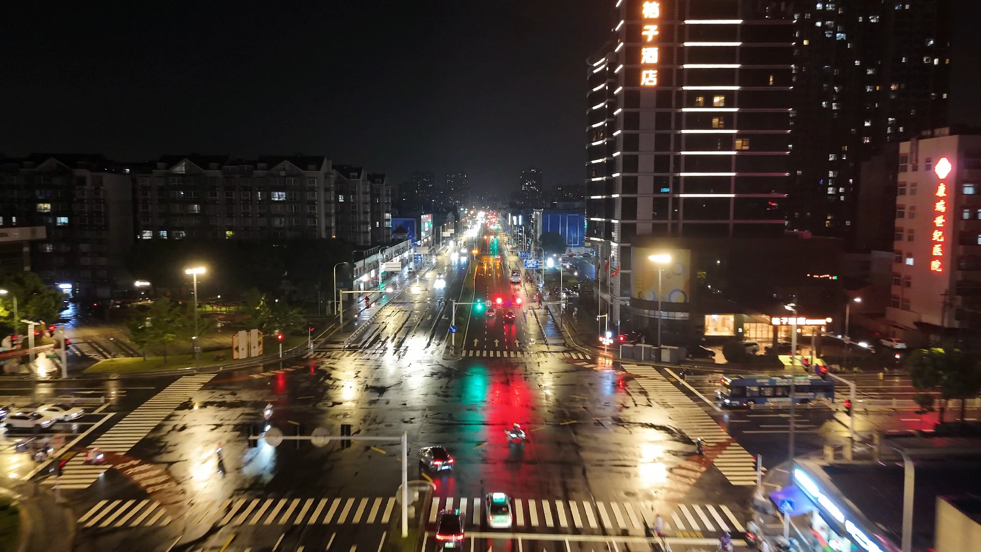 夜景之美在心中