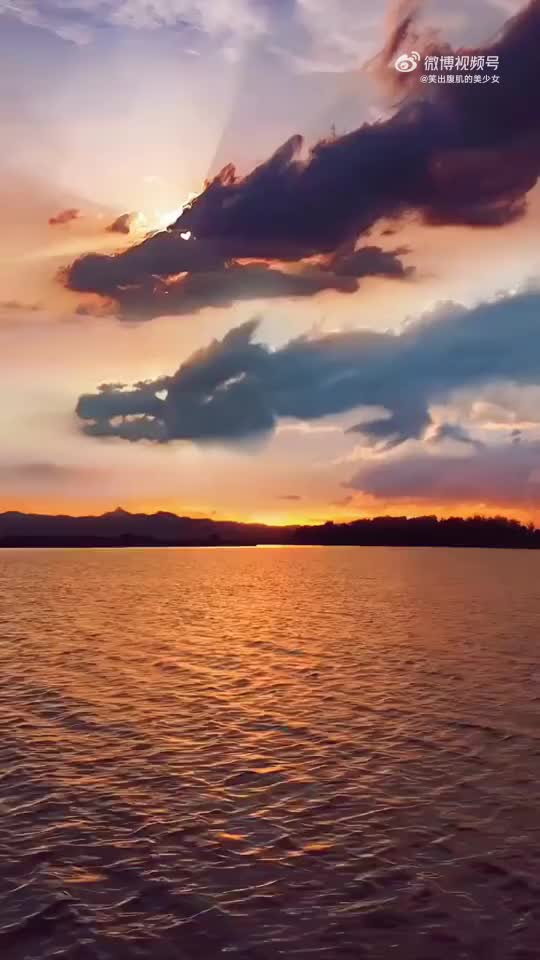 罕见的双龙出海晚霞,点赞下半年好运来