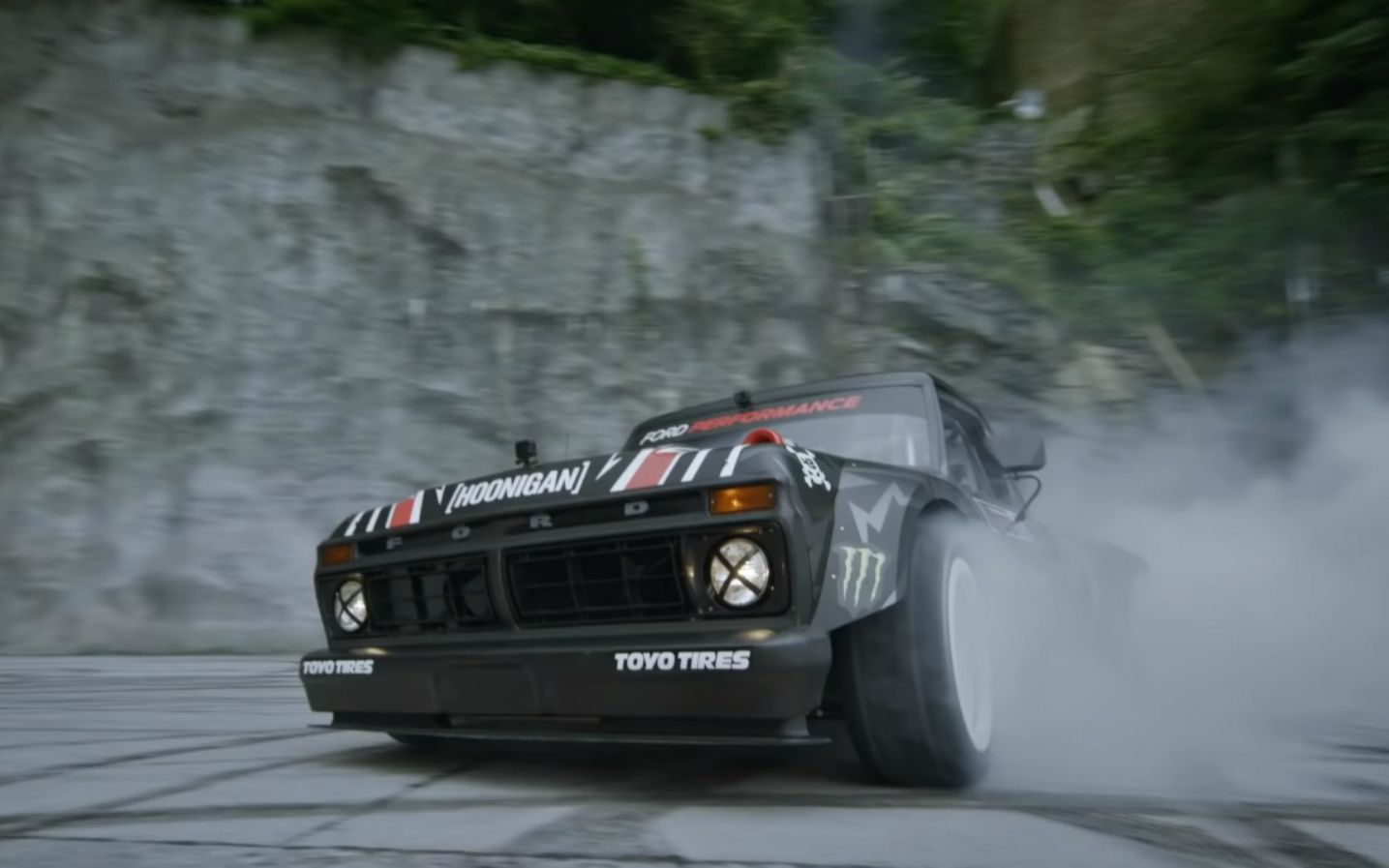 漂移大神ken block"砖叔" 挑战中国天门山