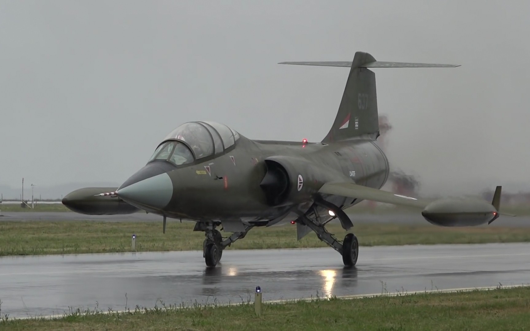 航空飞行f104星式战斗机飞行表演褒贬不一的一代经典战机