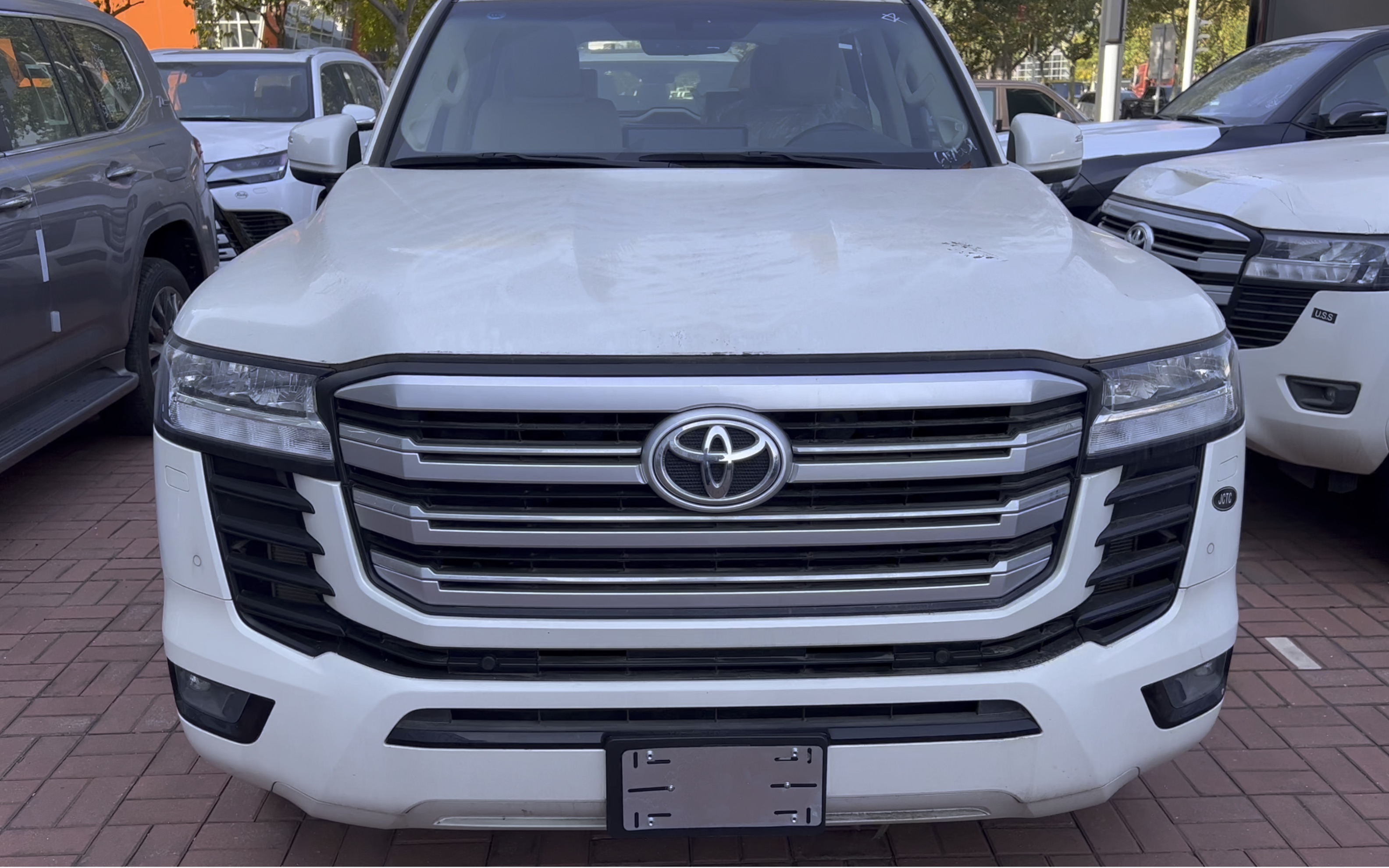 国六丰田兰德酷路泽lc300价格跌至谷底!