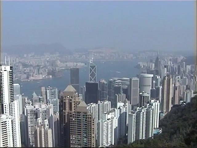 [图]【历史影像】1999年的香港，从太平山顶向下望