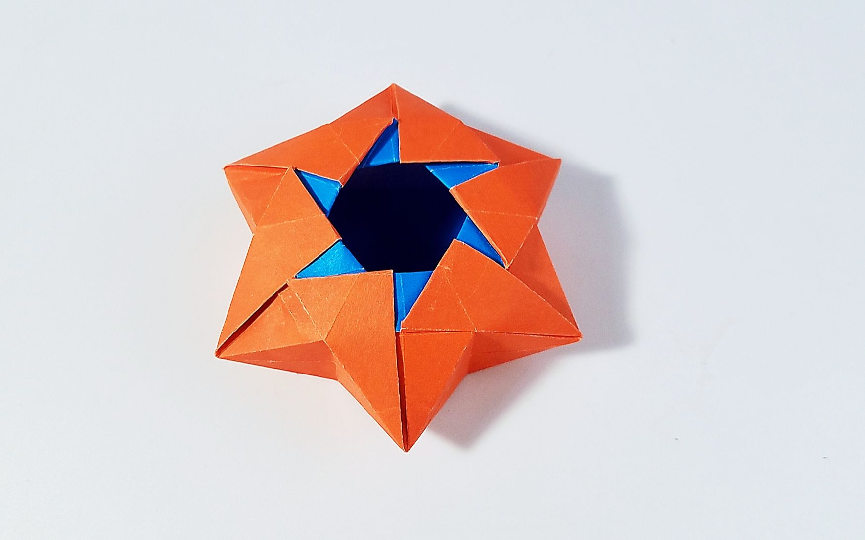 用星星折纸折六芒星图片
