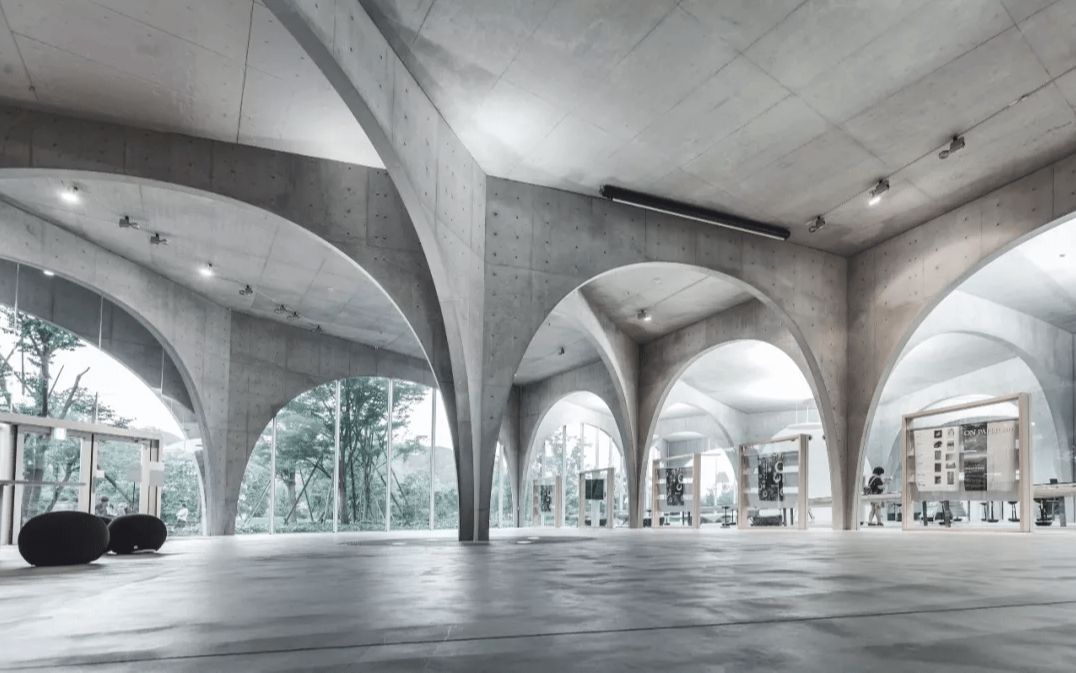 多摩艺术大学图书馆