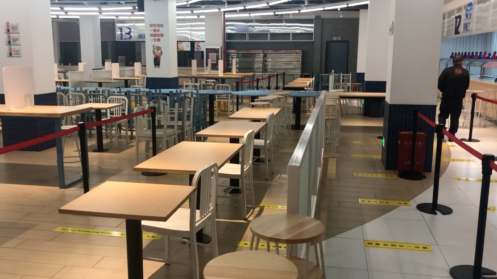 疫情时的河海大学食堂╮╯▽╰╭就是贵了点
