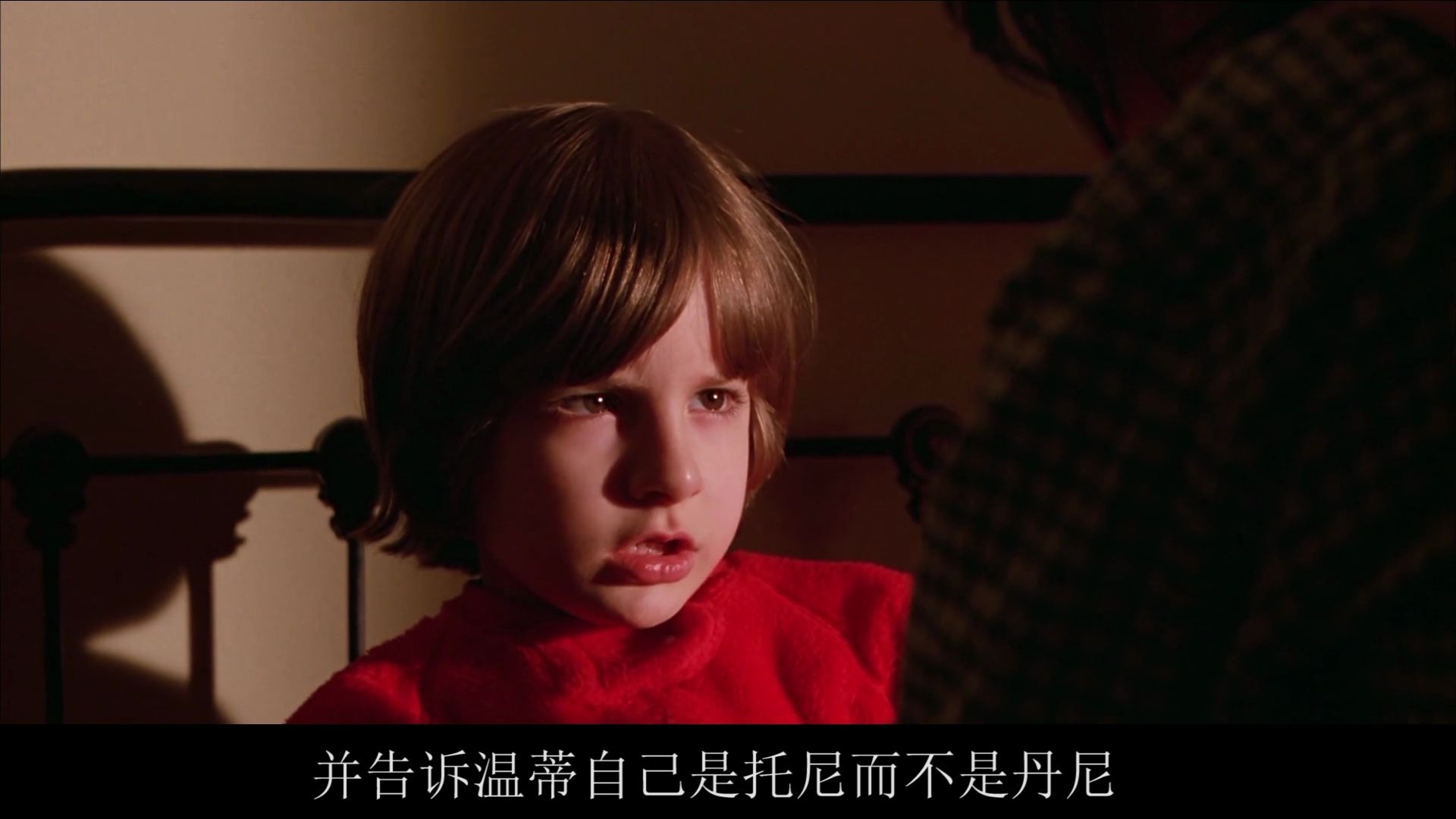 解说恐怖片的经典之作闪灵一个将压抑氛围做到极致的诅咒电影