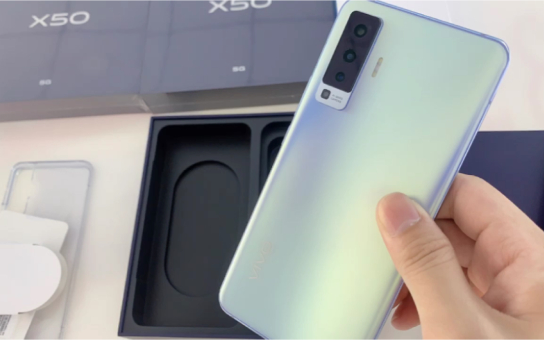 vivo新品x50液氧开箱,这手机真的手感好又好看_哔哩哔哩_bilibili
