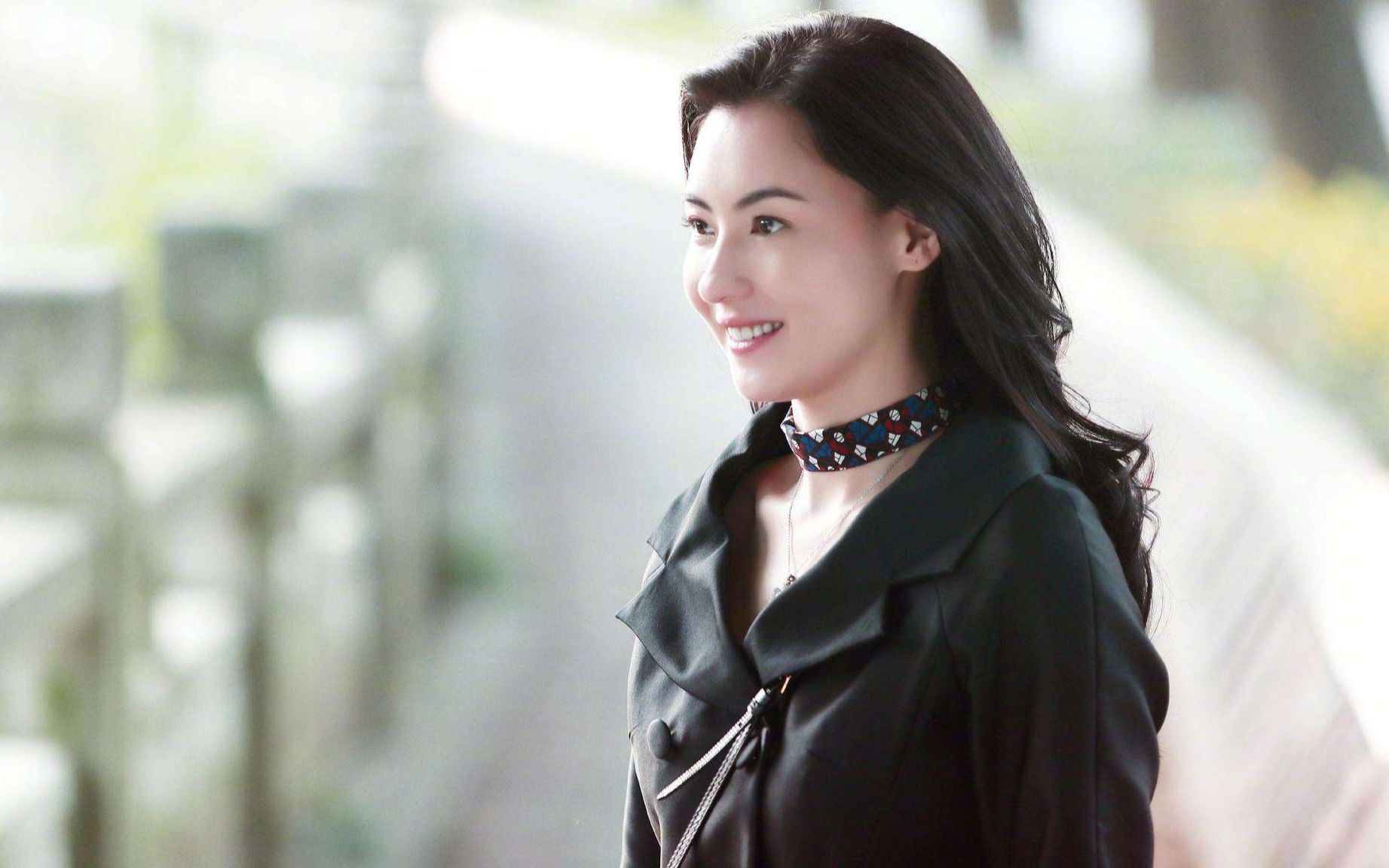 年轻时候的张柏芝样貌也是如此清丽秀美!