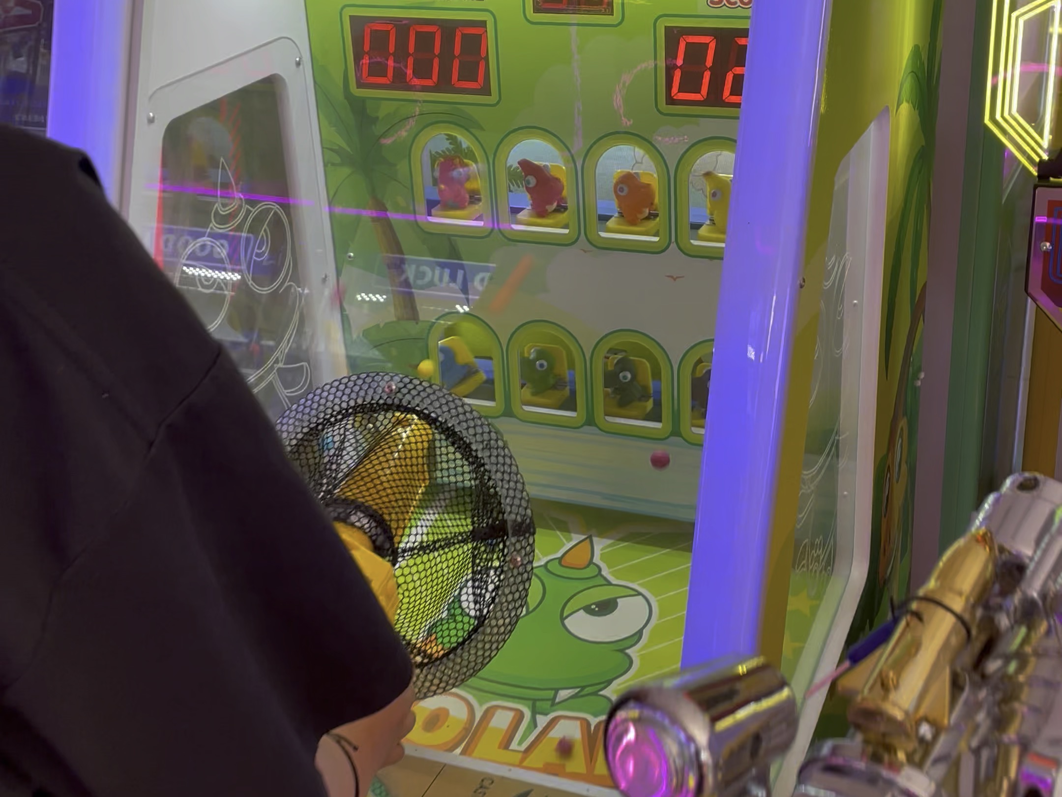 立品动漫儿童实弹射球机商用投币游戏机