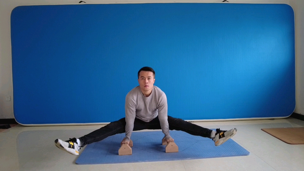 分腿支撑慢起手倒立教学_哔哩哔哩_bilibili