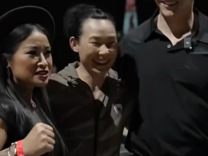 为两位中国女将加油助威 #wwe#李霞#xiali#世界摔角娱乐