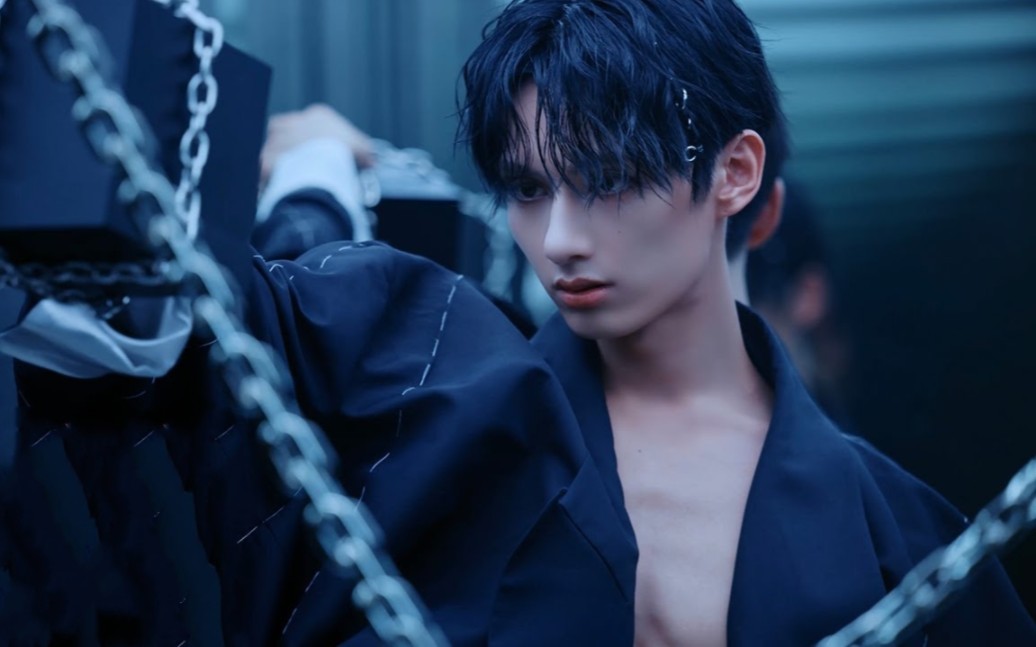 文俊辉全新单曲《psycho》mv