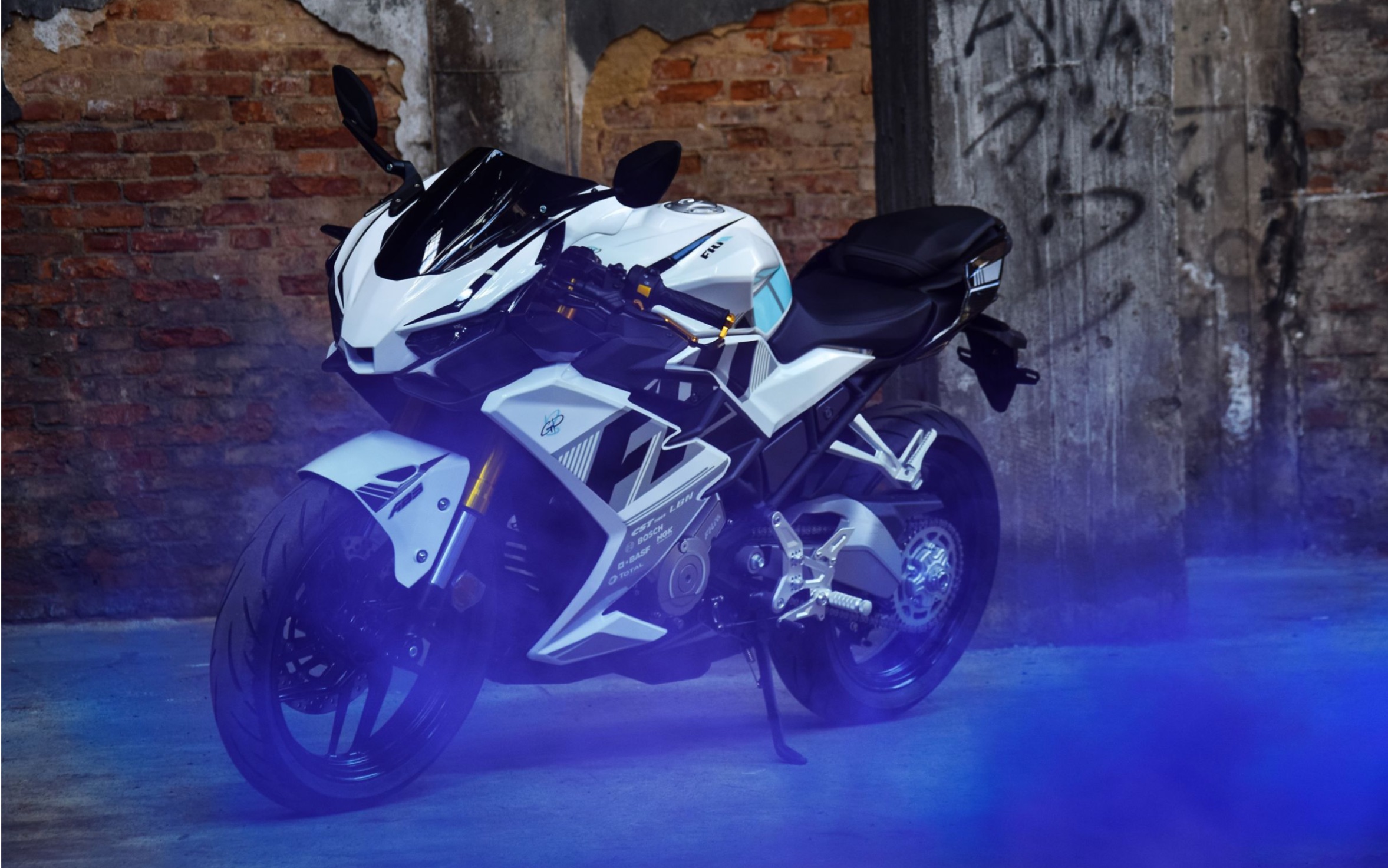 飞肯fk3gp极地白官方预览_哔哩哔哩_bilibili