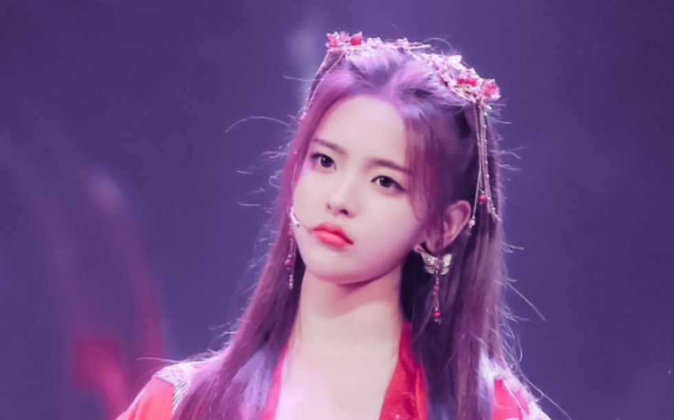 仙女下凡杨超越红衣汉服 2021-9-22