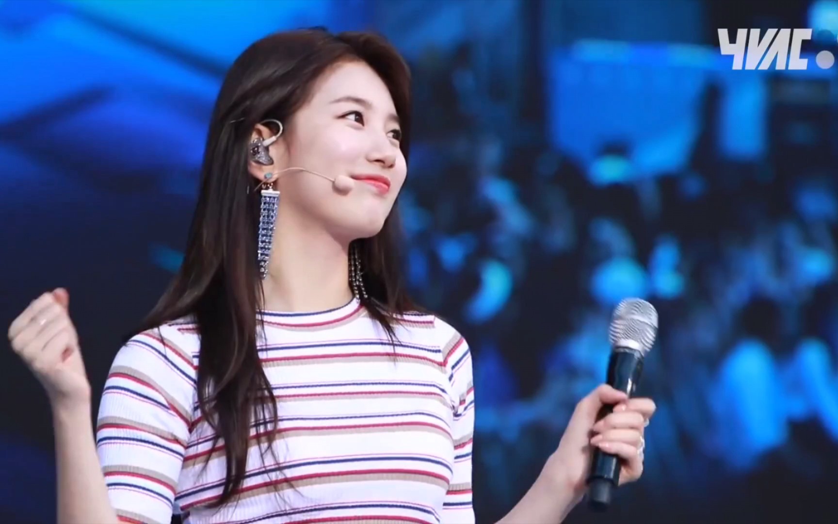 裴秀智suzy延世大学校歌大合唱,场面震撼