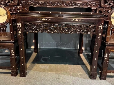 黑檀木镶嵌螺钿 ‖ 灵芝椅十二件套榫卯结构做工考究,雕刻精致,用料