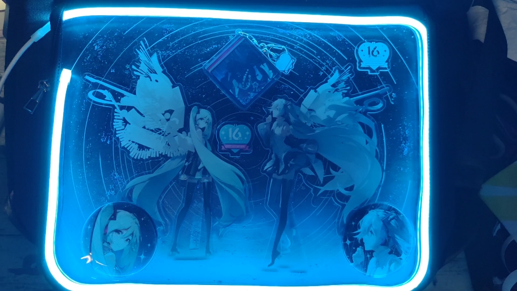 rella老师画的miku就应该这么扎痛包!