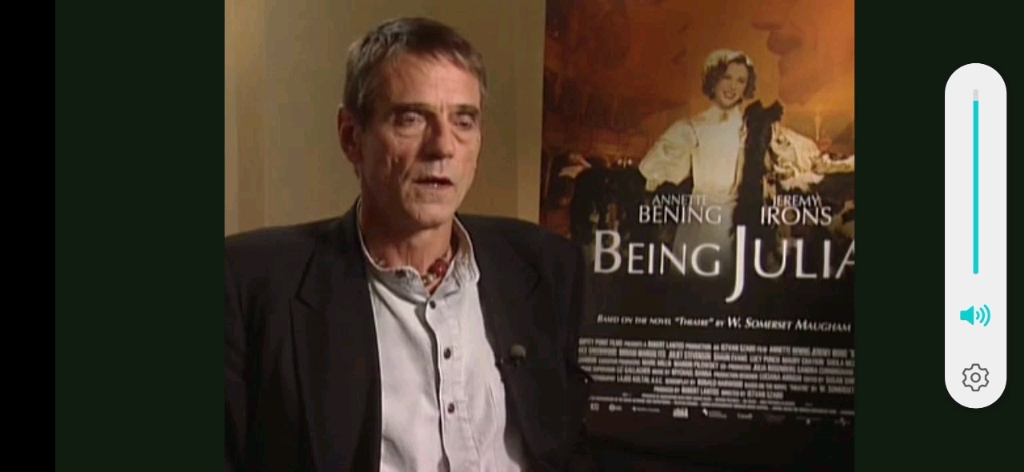 [图]Jeremy Irons in Tiff to promote film Being Julia