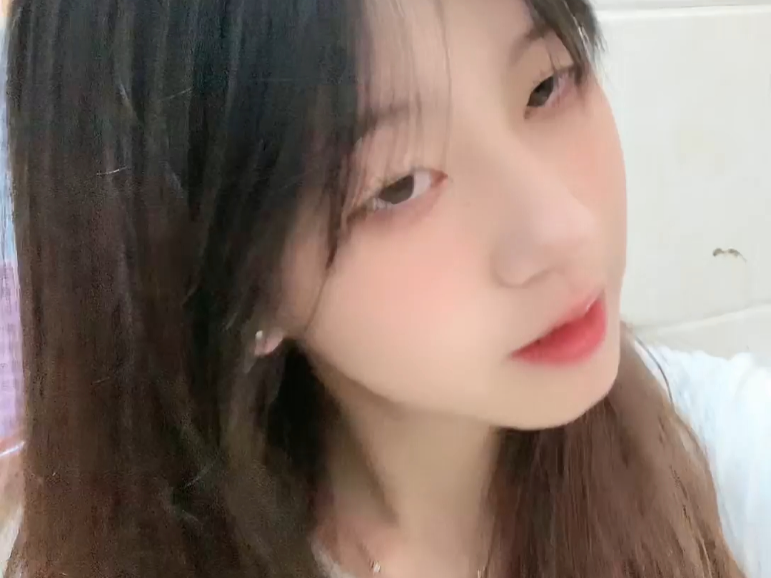 甜欣 你的小欣_2024-05-15_23-12-56