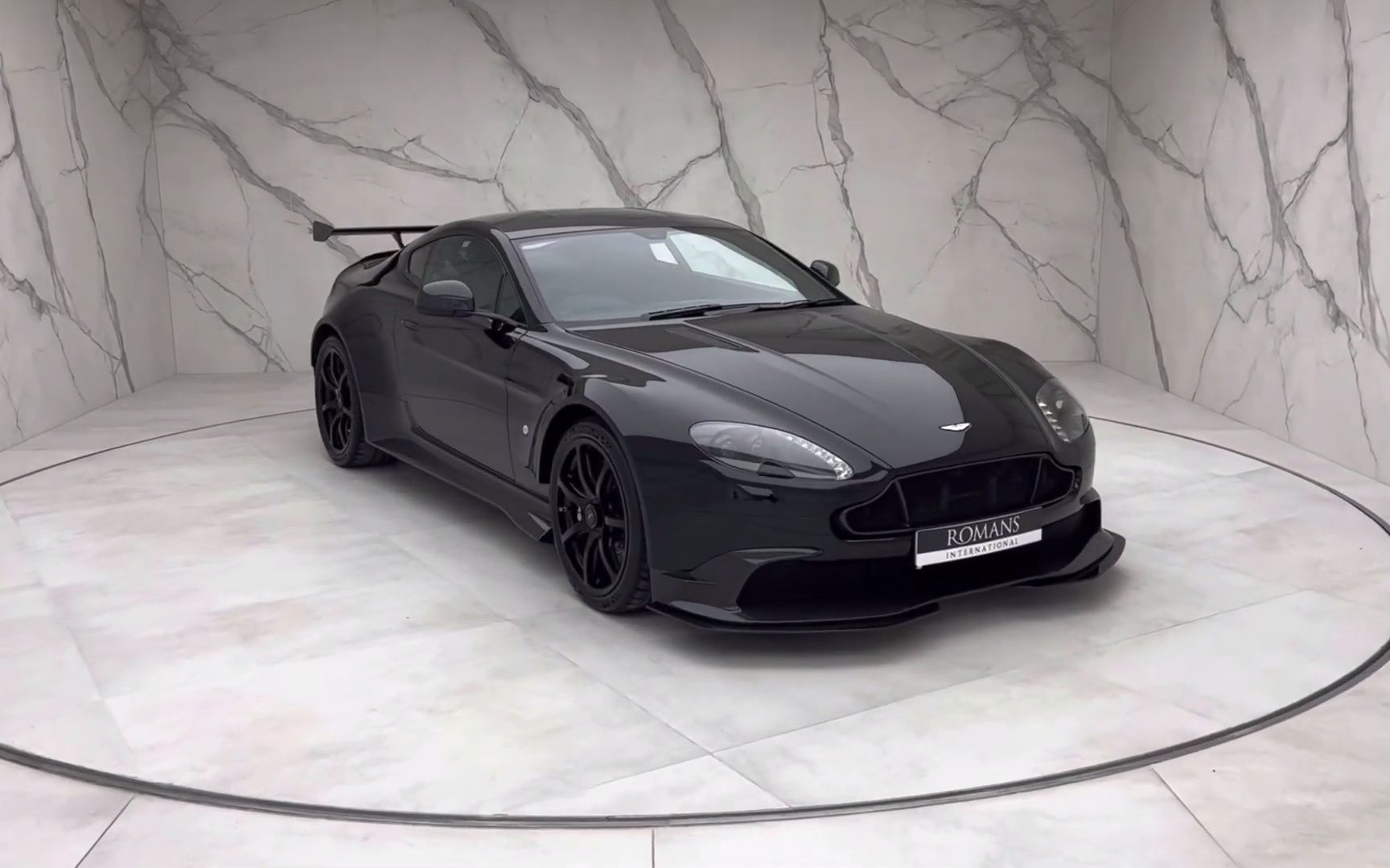 2017款阿斯顿马丁vantage gt8