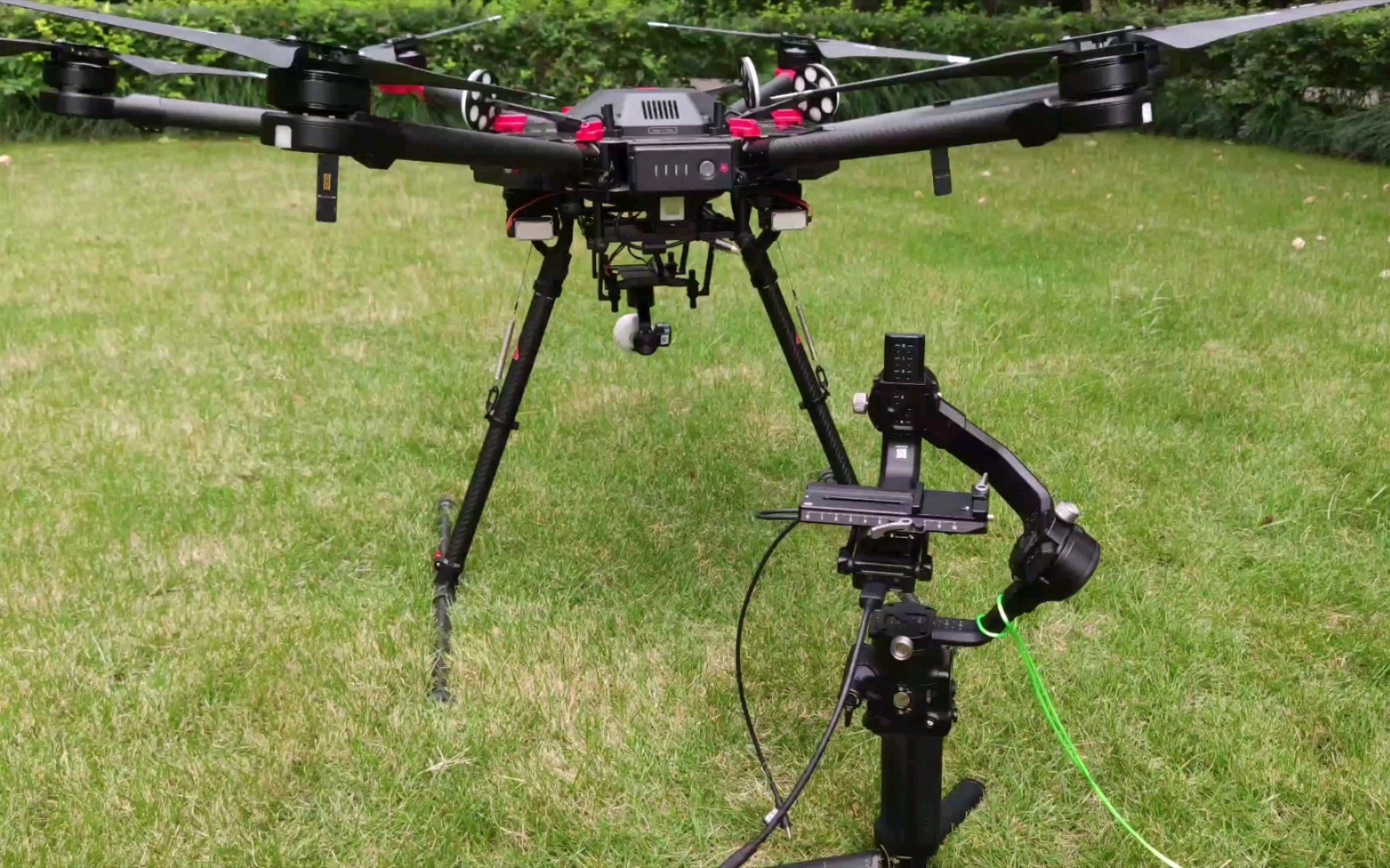 大疆rsc2相机稳定器 鹰眼图传趣味测试(一)_哔哩哔哩_bilibili