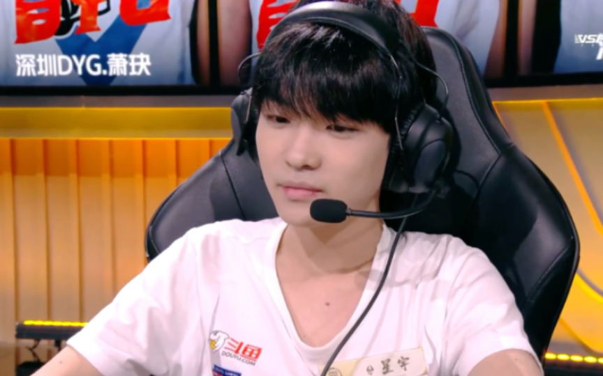 【星宇】来接受李宇浩的美颜暴击吧|"缠住吻住春风吹住我吗"