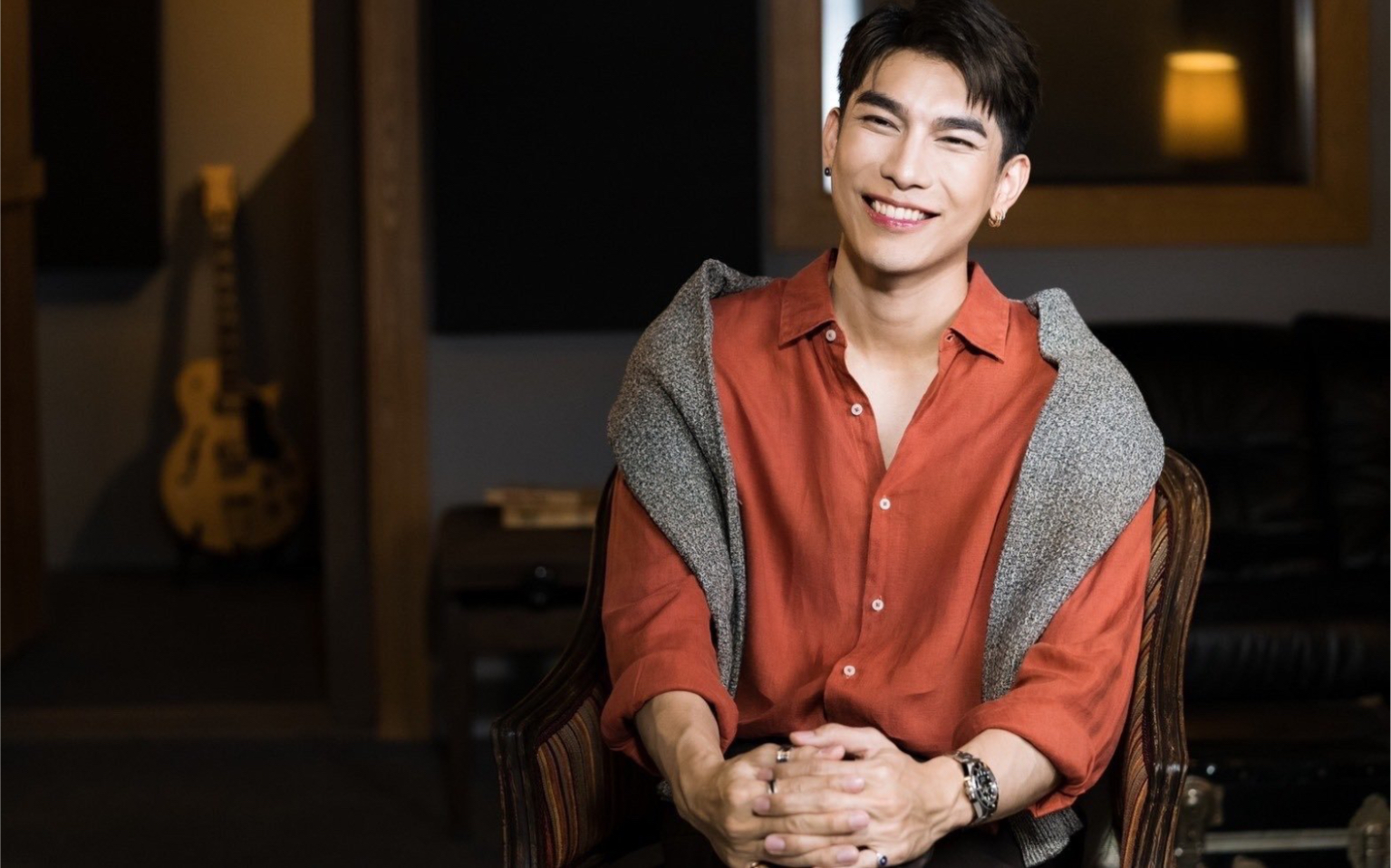 【mew suppasit】我将分享我的故事和经历,关于成为一名职业演员和